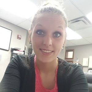 Meet your Posher, Courtney